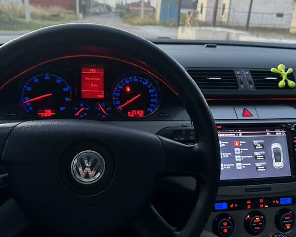Чорний Фольксваген Пассат, об'ємом двигуна 1.6 л та пробігом 271 тис. км за 6500 $, фото 55 на Automoto.ua