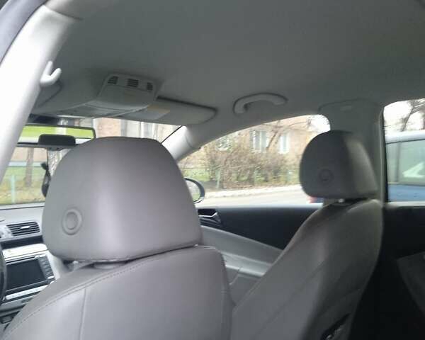 Чорний Фольксваген Пассат, об'ємом двигуна 1.98 л та пробігом 320 тис. км за 5600 $, фото 8 на Automoto.ua