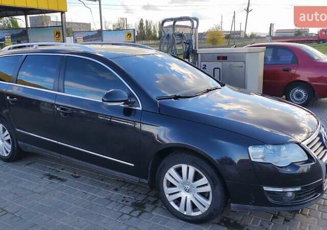 Черный Фольксваген Пассат, объемом двигателя 1.97 л и пробегом 351 тыс. км за 6250 $, фото 1 на Automoto.ua