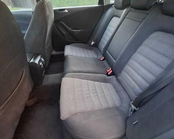 Черный Фольксваген Пассат, объемом двигателя 1.97 л и пробегом 340 тыс. км за 6100 $, фото 12 на Automoto.ua