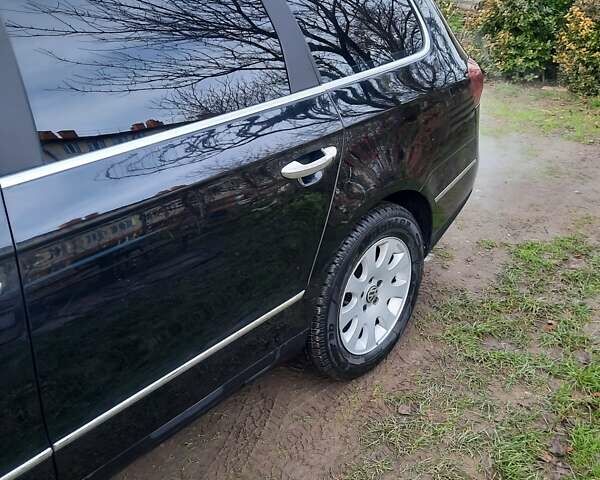 Чорний Фольксваген Пассат, об'ємом двигуна 1.97 л та пробігом 240 тис. км за 6200 $, фото 7 на Automoto.ua