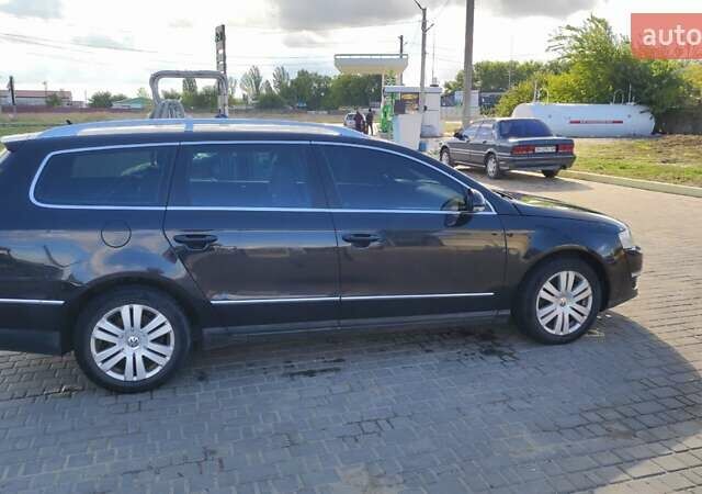 Черный Фольксваген Пассат, объемом двигателя 1.97 л и пробегом 351 тыс. км за 6250 $, фото 6 на Automoto.ua