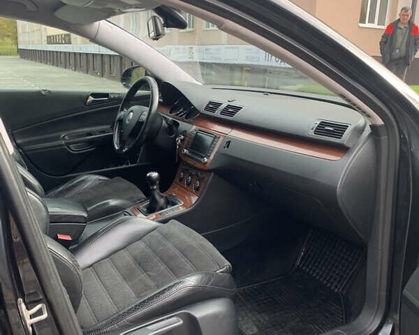 Черный Фольксваген Пассат, объемом двигателя 1.97 л и пробегом 274 тыс. км за 6500 $, фото 19 на Automoto.ua