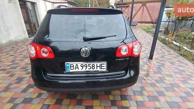 Черный Фольксваген Пассат, объемом двигателя 1.9 л и пробегом 330 тыс. км за 5800 $, фото 14 на Automoto.ua