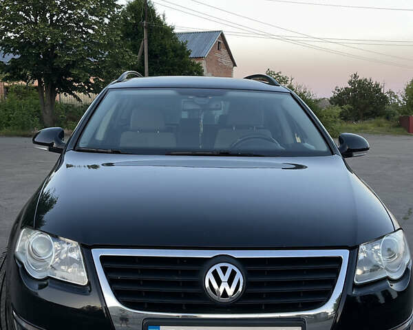 Чорний Фольксваген Пассат, об'ємом двигуна 1.6 л та пробігом 300 тис. км за 5700 $, фото 6 на Automoto.ua