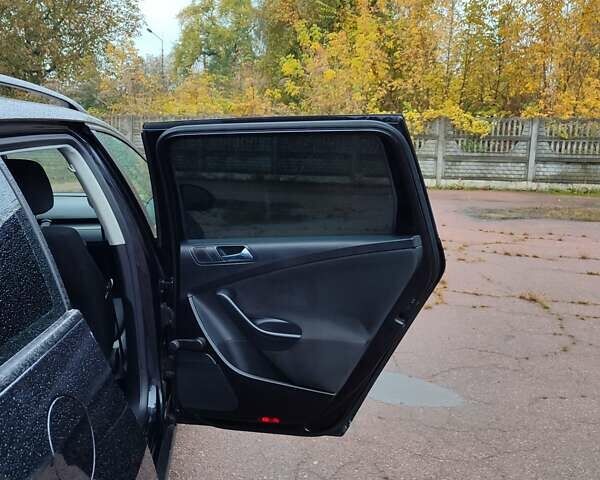 Черный Фольксваген Пассат, объемом двигателя 1.6 л и пробегом 243 тыс. км за 6699 $, фото 61 на Automoto.ua