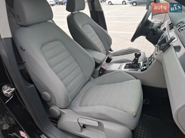 Черный Фольксваген Пассат, объемом двигателя 1.97 л и пробегом 400 тыс. км за 6200 $, фото 22 на Automoto.ua