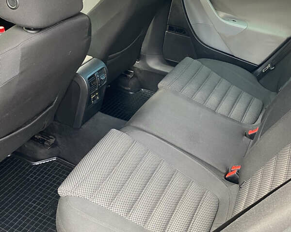 Черный Фольксваген Пассат, объемом двигателя 1.97 л и пробегом 317 тыс. км за 6450 $, фото 25 на Automoto.ua