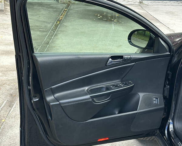 Чорний Фольксваген Пассат, об'ємом двигуна 1.97 л та пробігом 276 тис. км за 6550 $, фото 11 на Automoto.ua