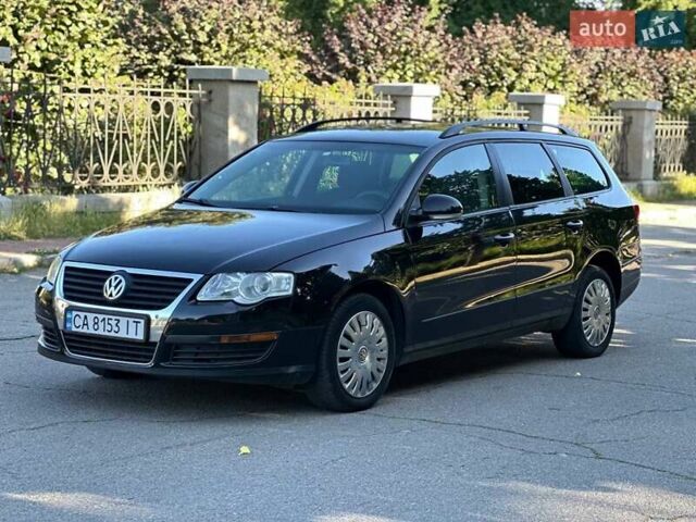 Черный Фольксваген Пассат, объемом двигателя 1.6 л и пробегом 270 тыс. км за 5200 $, фото 38 на Automoto.ua