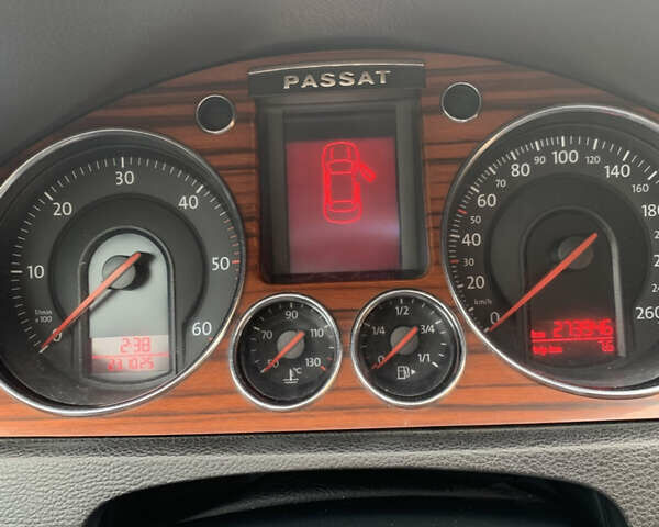 Черный Фольксваген Пассат, объемом двигателя 1.97 л и пробегом 274 тыс. км за 6500 $, фото 18 на Automoto.ua