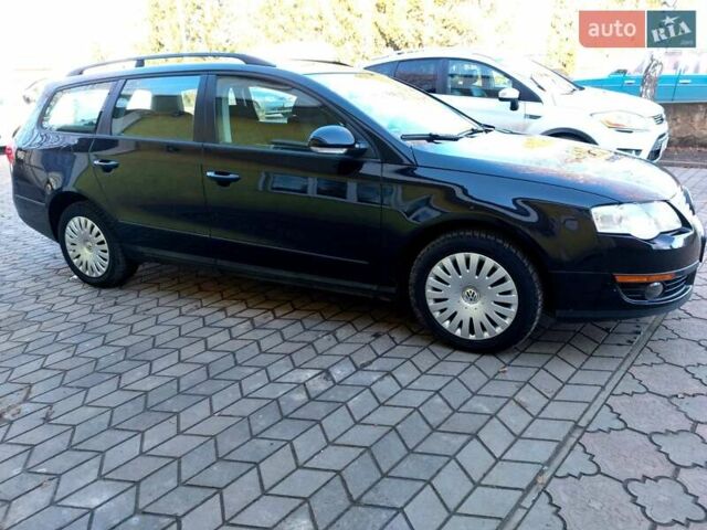 Чорний Фольксваген Пассат, об'ємом двигуна 1.6 л та пробігом 253 тис. км за 5950 $, фото 14 на Automoto.ua