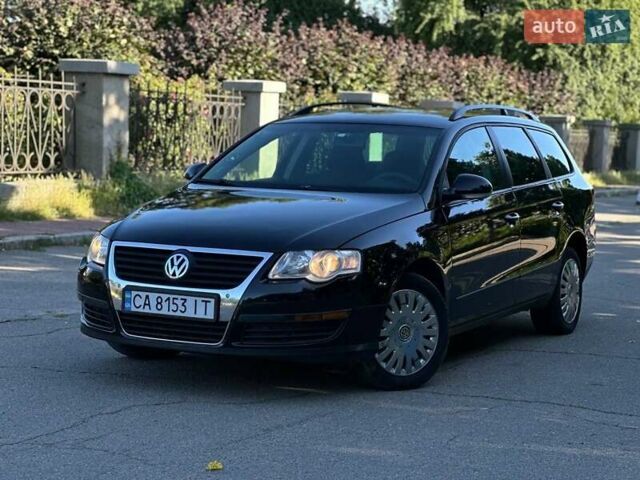Черный Фольксваген Пассат, объемом двигателя 1.6 л и пробегом 270 тыс. км за 5200 $, фото 2 на Automoto.ua