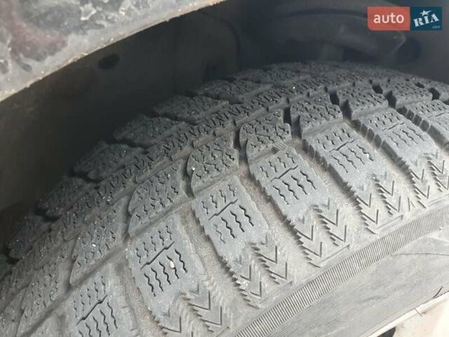 Черный Фольксваген Пассат, объемом двигателя 1.97 л и пробегом 250 тыс. км за 3999 $, фото 21 на Automoto.ua