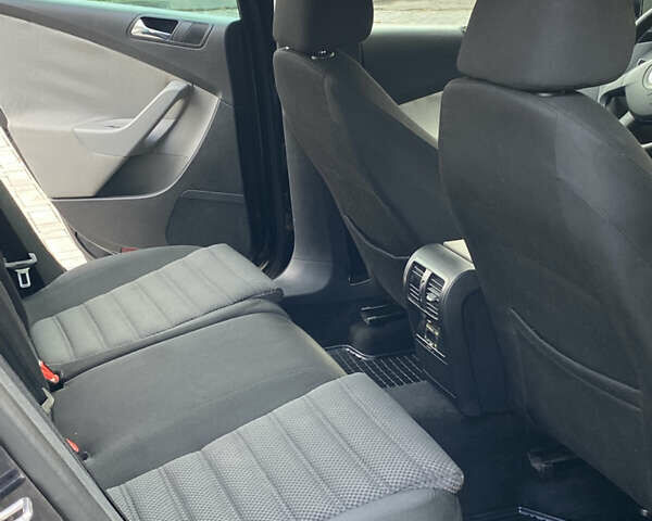 Черный Фольксваген Пассат, объемом двигателя 1.97 л и пробегом 317 тыс. км за 6450 $, фото 29 на Automoto.ua