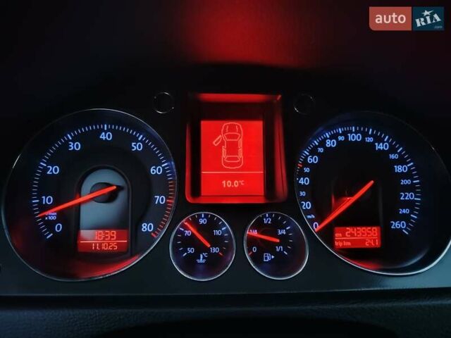 Черный Фольксваген Пассат, объемом двигателя 1.6 л и пробегом 243 тыс. км за 6799 $, фото 51 на Automoto.ua