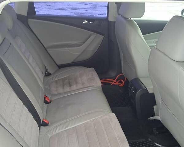 Черный Фольксваген Пассат, объемом двигателя 2 л и пробегом 238 тыс. км за 6500 $, фото 5 на Automoto.ua