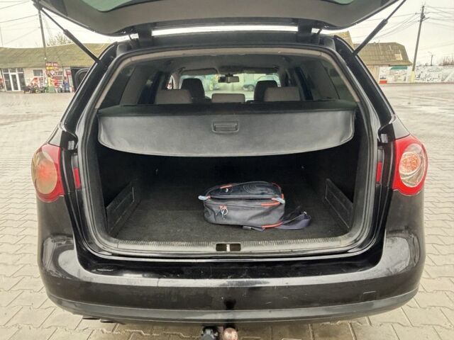 Черный Фольксваген Пассат, объемом двигателя 2 л и пробегом 320 тыс. км за 4500 $, фото 11 на Automoto.ua