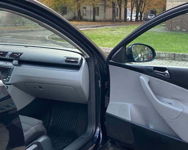 Черный Фольксваген Пассат, объемом двигателя 1.97 л и пробегом 317 тыс. км за 6450 $, фото 40 на Automoto.ua