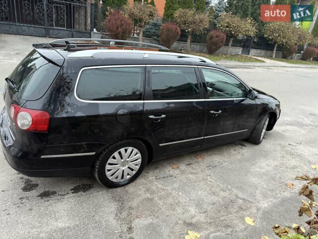 Черный Фольксваген Пассат, объемом двигателя 1.9 л и пробегом 300 тыс. км за 2400 $, фото 5 на Automoto.ua