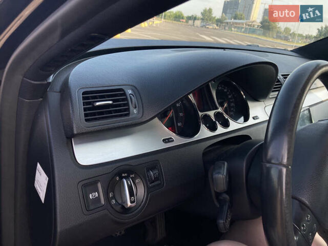 Черный Фольксваген Пассат, объемом двигателя 1.98 л и пробегом 240 тыс. км за 6400 $, фото 18 на Automoto.ua