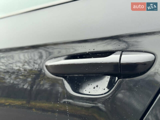 Черный Фольксваген Пассат, объемом двигателя 1.9 л и пробегом 438 тыс. км за 5950 $, фото 19 на Automoto.ua