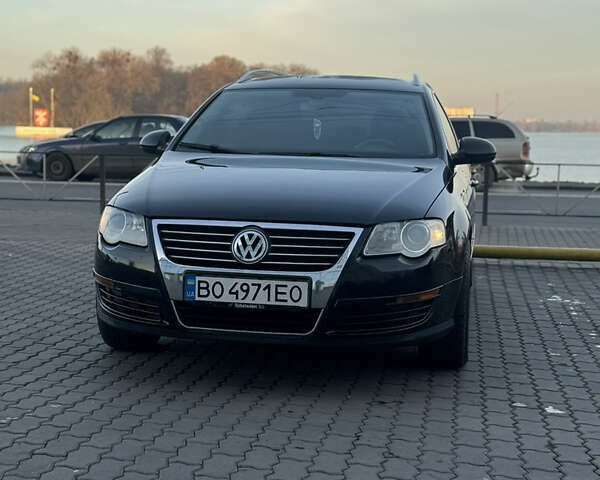 Чорний Фольксваген Пассат, об'ємом двигуна 2 л та пробігом 195 тис. км за 6450 $, фото 32 на Automoto.ua