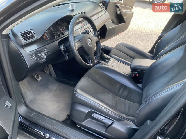Черный Фольксваген Пассат, объемом двигателя 2 л и пробегом 241 тыс. км за 6000 $, фото 9 на Automoto.ua