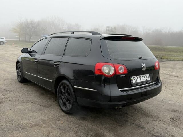 Черный Фольксваген Пассат, объемом двигателя 2 л и пробегом 400 тыс. км за 3350 $, фото 3 на Automoto.ua