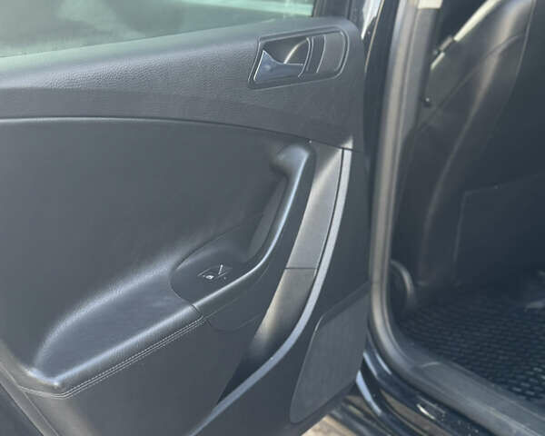 Чорний Фольксваген Пассат, об'ємом двигуна 2 л та пробігом 195 тис. км за 6450 $, фото 38 на Automoto.ua