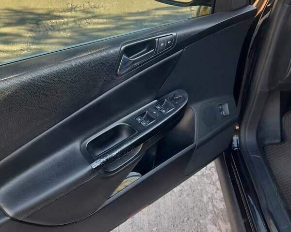 Черный Фольксваген Пассат, объемом двигателя 1.98 л и пробегом 245 тыс. км за 6000 $, фото 3 на Automoto.ua