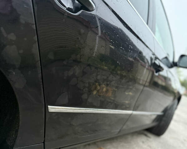 Черный Фольксваген Пассат, объемом двигателя 1.9 л и пробегом 300 тыс. км за 2400 $, фото 6 на Automoto.ua