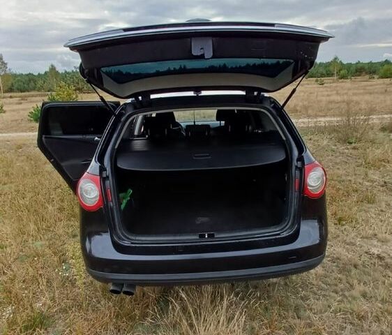 Чорний Фольксваген Пассат, об'ємом двигуна 2 л та пробігом 395 тис. км за 5999 $, фото 10 на Automoto.ua