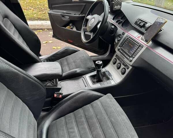 Черный Фольксваген Пассат, объемом двигателя 1.6 л и пробегом 240 тыс. км за 6200 $, фото 3 на Automoto.ua