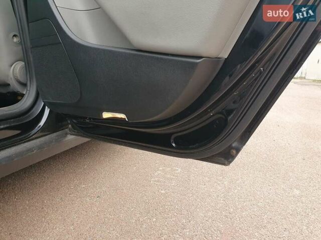 Черный Фольксваген Пассат, объемом двигателя 1.97 л и пробегом 250 тыс. км за 3999 $, фото 20 на Automoto.ua