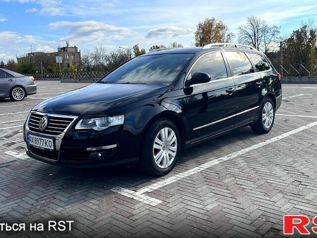 Черный Фольксваген Пассат, объемом двигателя 1.6 л и пробегом 220 тыс. км за 6000 $, фото 1 на Automoto.ua