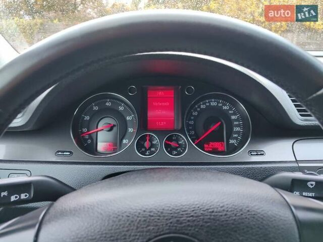 Черный Фольксваген Пассат, объемом двигателя 1.6 л и пробегом 243 тыс. км за 6799 $, фото 50 на Automoto.ua