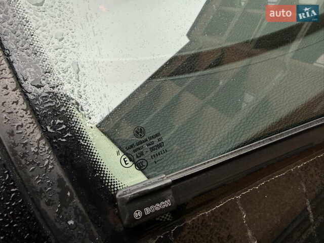 Чорний Фольксваген Пассат, об'ємом двигуна 2 л та пробігом 265 тис. км за 5400 $, фото 55 на Automoto.ua