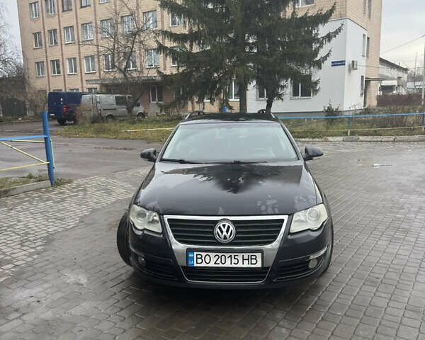 Черный Фольксваген Пассат, объемом двигателя 1.97 л и пробегом 300 тыс. км за 5600 $, фото 2 на Automoto.ua