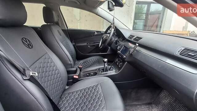 Черный Фольксваген Пассат, объемом двигателя 1.9 л и пробегом 330 тыс. км за 5800 $, фото 2 на Automoto.ua