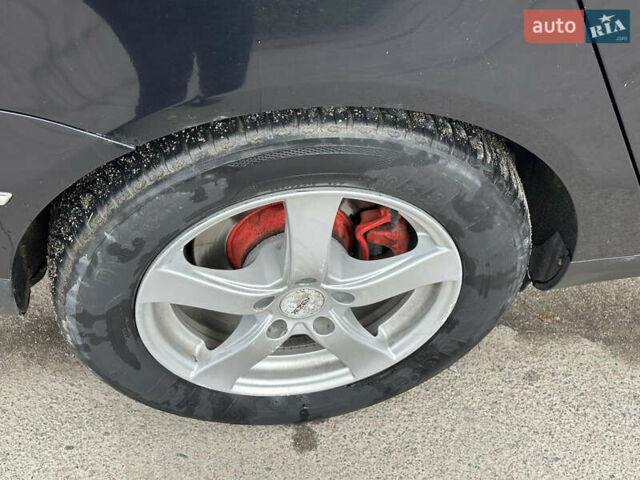 Чорний Фольксваген Пассат, об'ємом двигуна 1.97 л та пробігом 276 тис. км за 6550 $, фото 7 на Automoto.ua