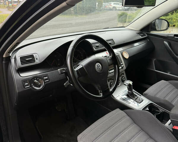 Чорний Фольксваген Пассат, об'ємом двигуна 2 л та пробігом 265 тис. км за 5400 $, фото 27 на Automoto.ua