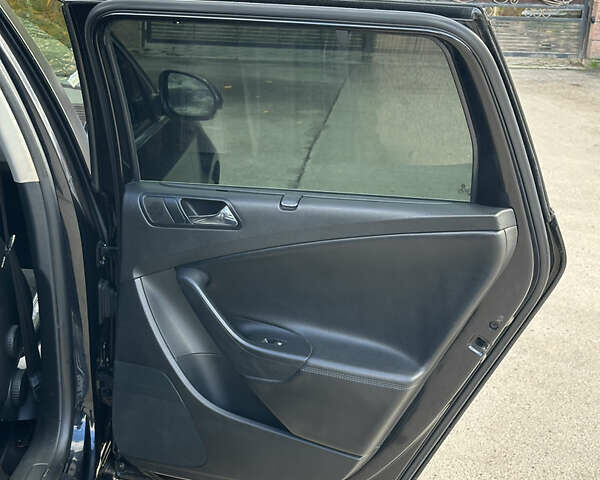 Чорний Фольксваген Пассат, об'ємом двигуна 1.97 л та пробігом 276 тис. км за 6550 $, фото 18 на Automoto.ua