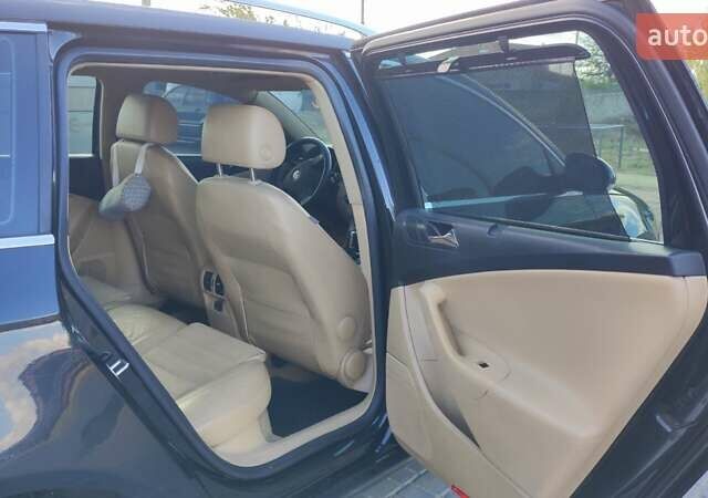 Черный Фольксваген Пассат, объемом двигателя 1.97 л и пробегом 351 тыс. км за 6250 $, фото 5 на Automoto.ua