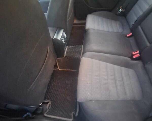 Черный Фольксваген Пассат, объемом двигателя 1.97 л и пробегом 340 тыс. км за 6100 $, фото 10 на Automoto.ua