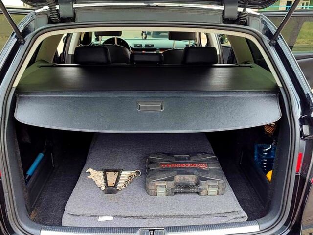 Черный Фольксваген Пассат, объемом двигателя 2 л и пробегом 339 тыс. км за 6300 $, фото 2 на Automoto.ua