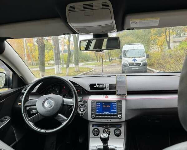Черный Фольксваген Пассат, объемом двигателя 1.6 л и пробегом 240 тыс. км за 6200 $, фото 2 на Automoto.ua