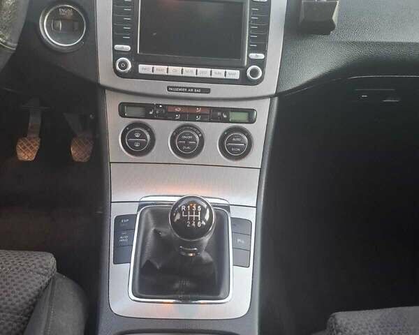 Черный Фольксваген Пассат, объемом двигателя 1.97 л и пробегом 340 тыс. км за 6100 $, фото 19 на Automoto.ua