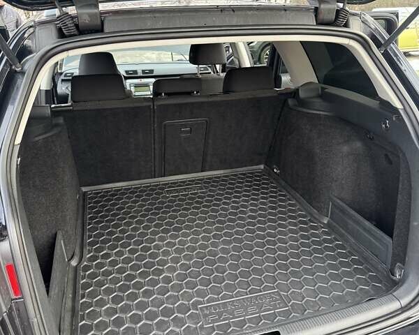 Черный Фольксваген Пассат, объемом двигателя 1.9 л и пробегом 270 тыс. км за 4900 $, фото 6 на Automoto.ua