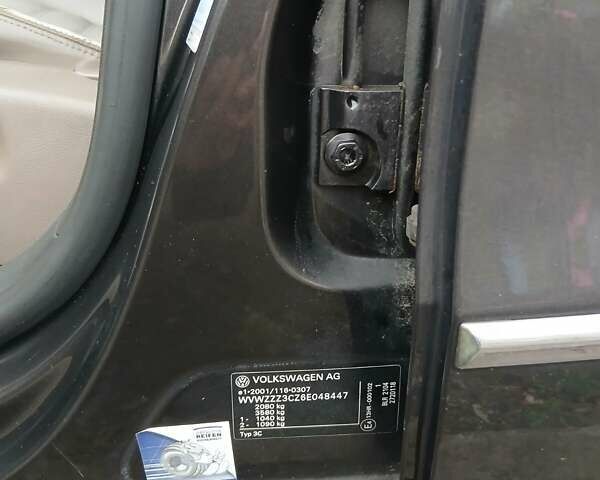 Черный Фольксваген Пассат, объемом двигателя 2 л и пробегом 290 тыс. км за 5200 $, фото 9 на Automoto.ua